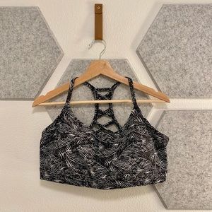 XXL All in Motion Athletic Bra Black and White Pattern